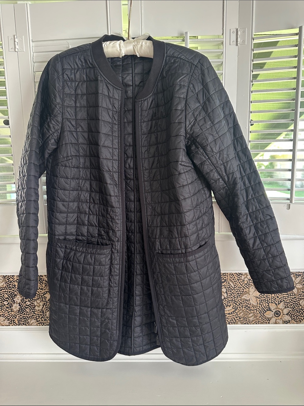 Athleta Black Quilted Longline Puffer Jacket Black, Size Small,Like new